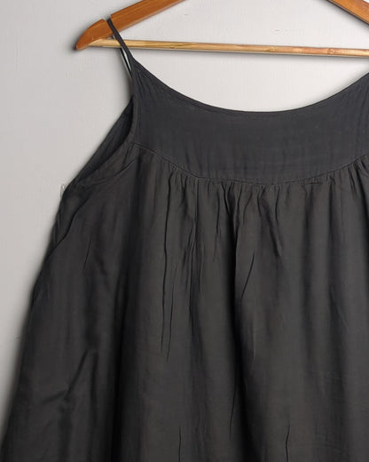 Creo Black Swing Top