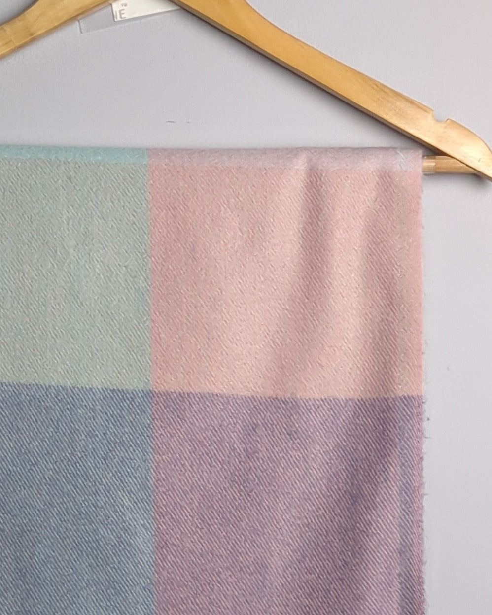 Pink Woolen Stole