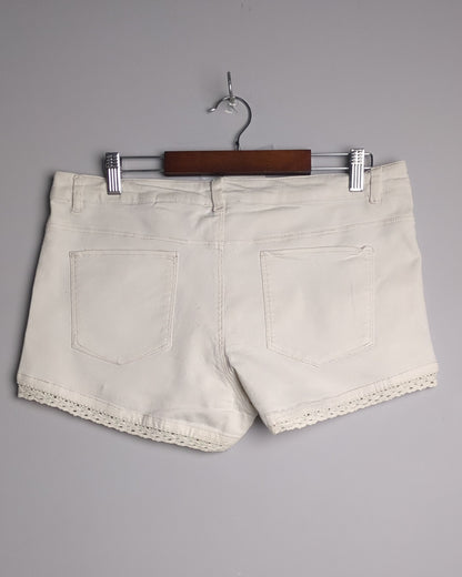 H&M Beige Denim Shorts
