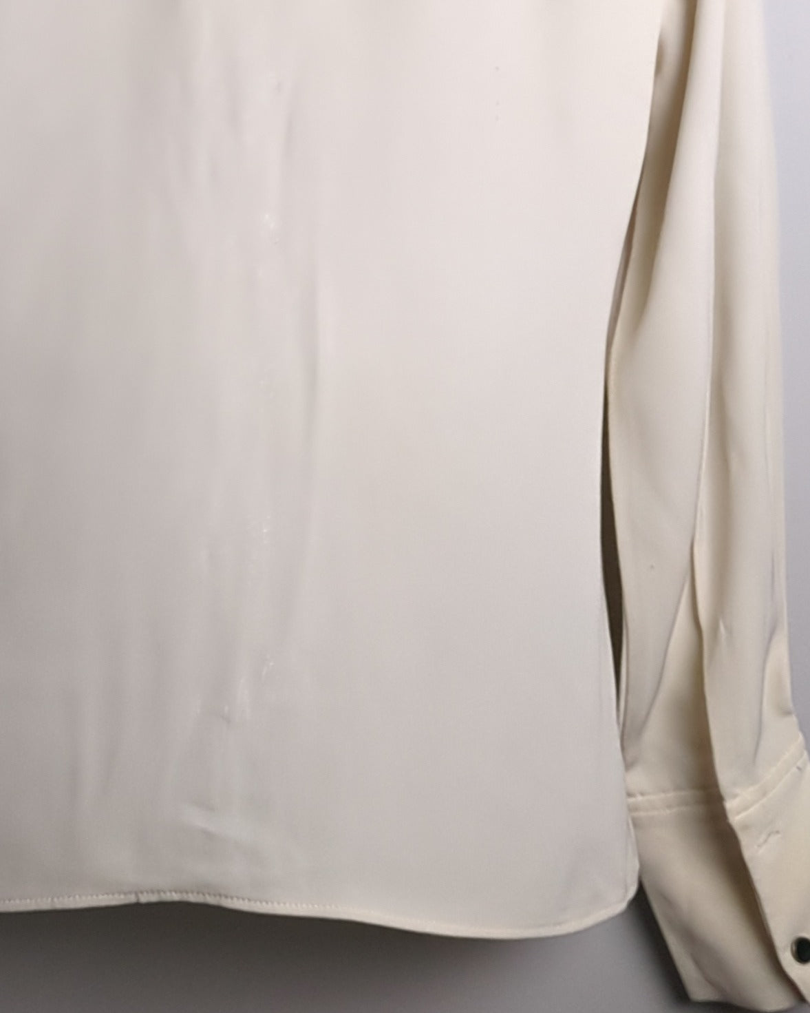 H&M Beige Buttoned Blouse