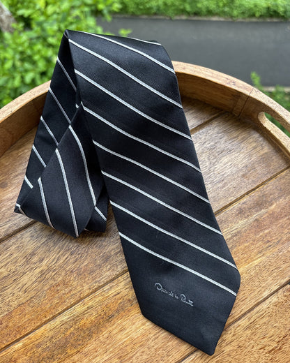 Oscar De Le Renta Black Striped Silk Necktie