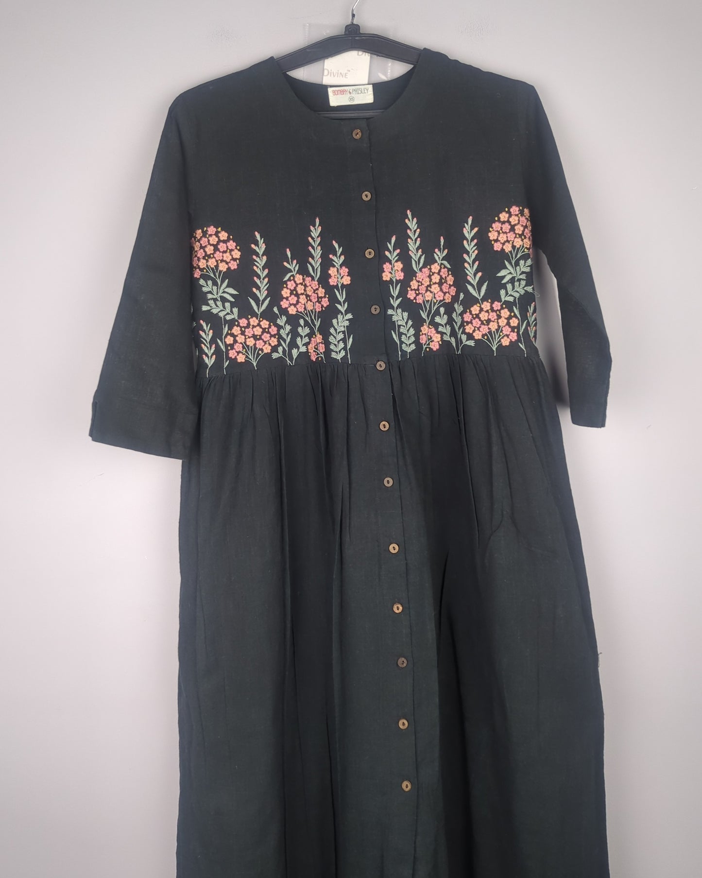 Bombay Paisley Black Embroidered Kurta