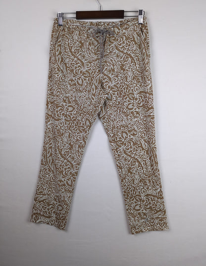 Brown Paisley