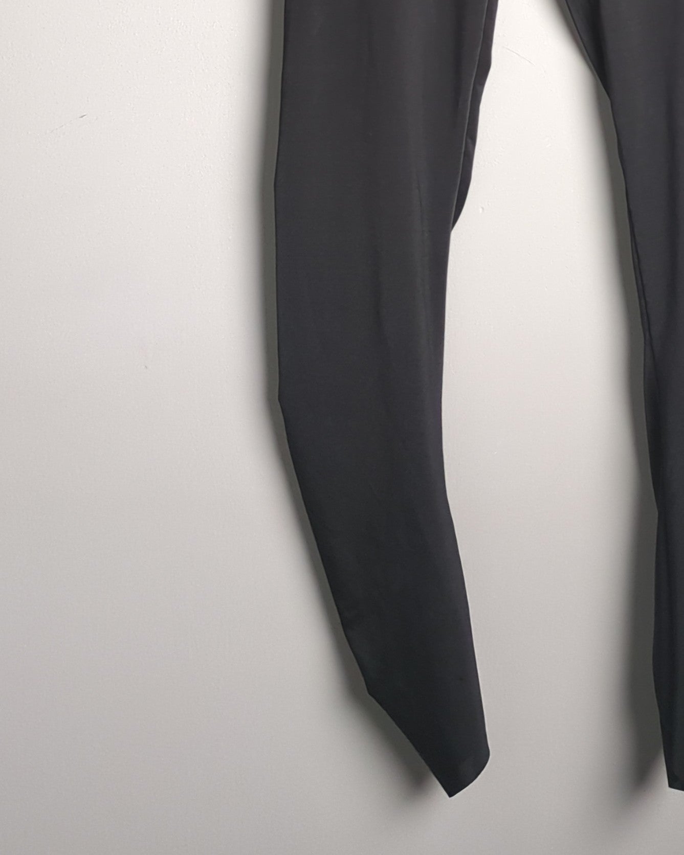 United Nations Colors Black Stretch Leggings