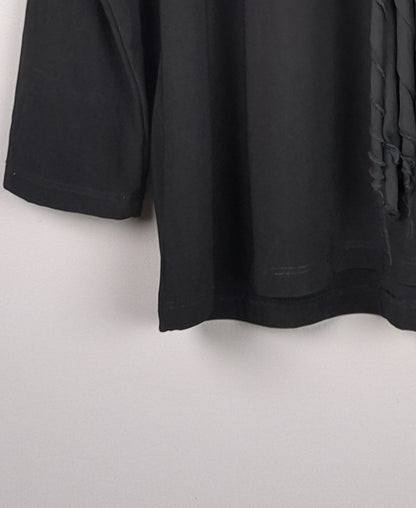 Ruffled Black