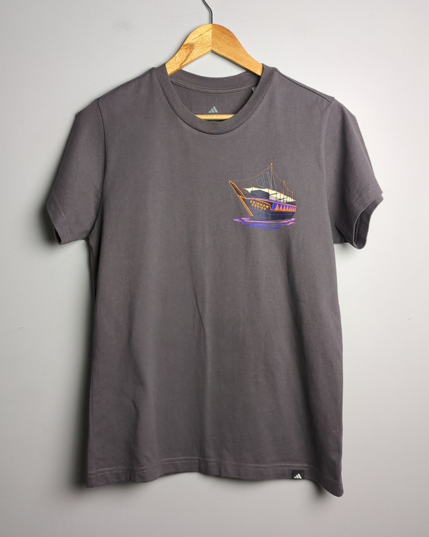 Addidas Gray Graphic T-Shirt