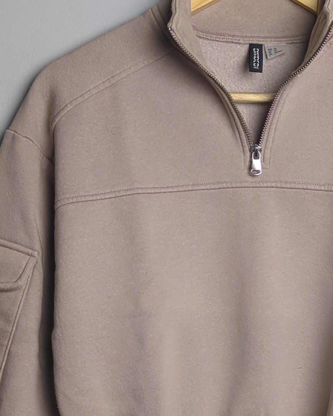 H&M Beige Zip Sweatshirt