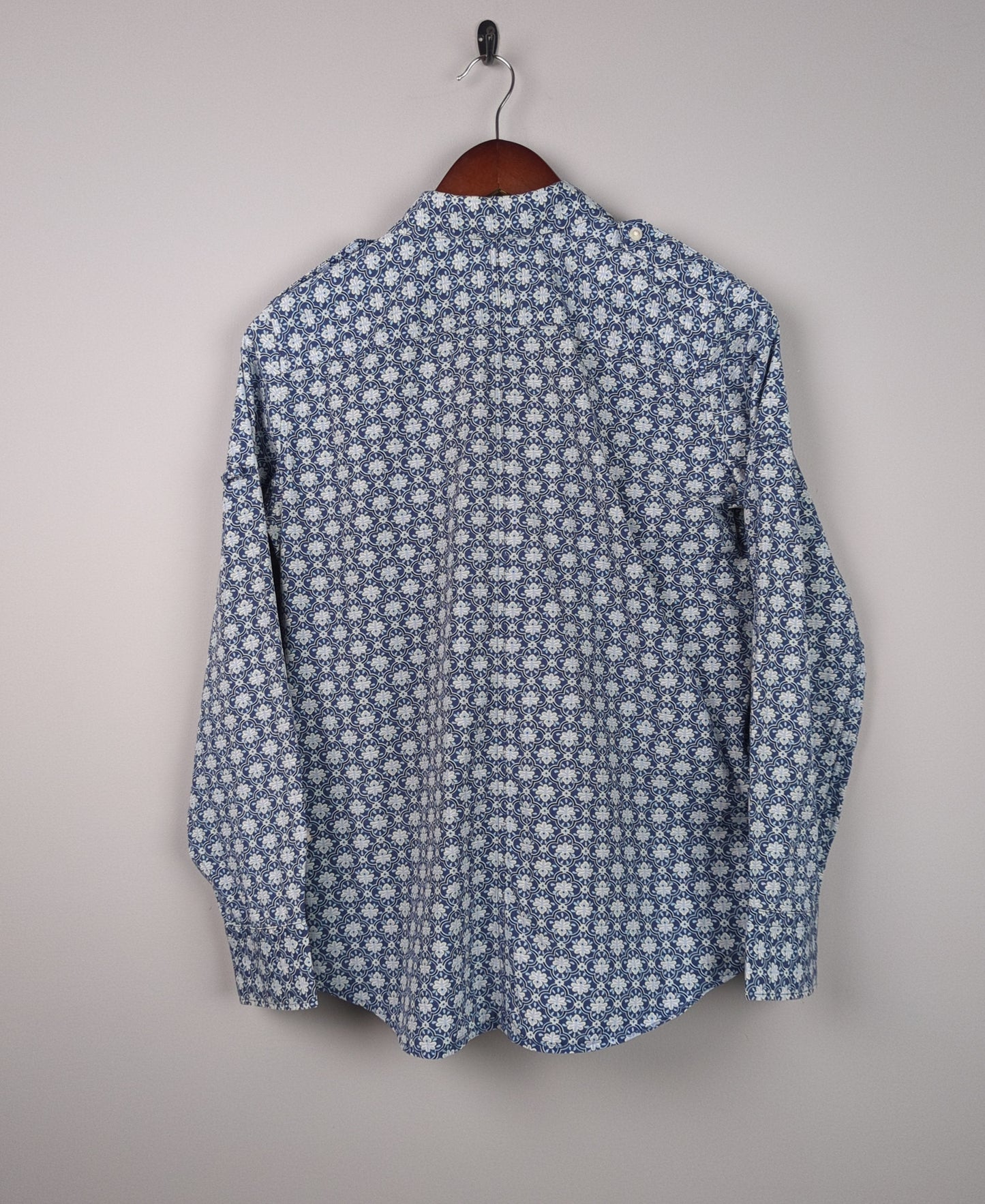 Navy Blooms