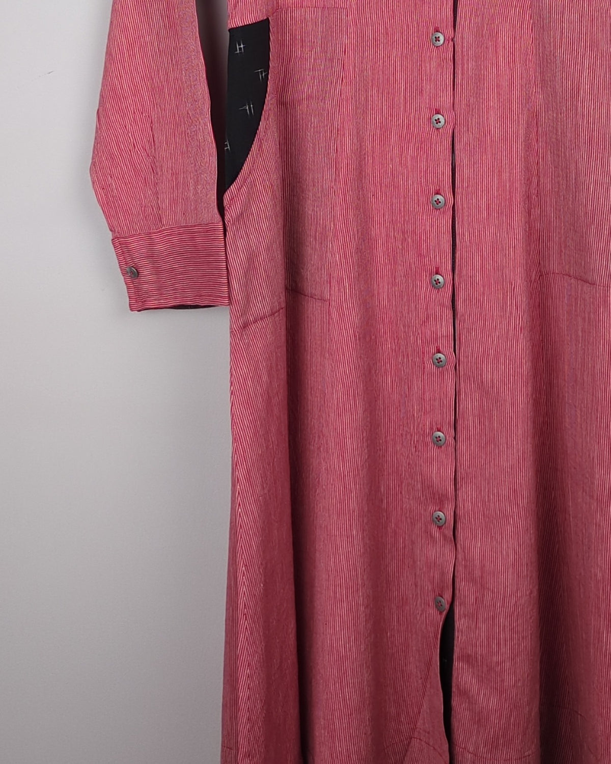 Translate Red Buttoned Kurta