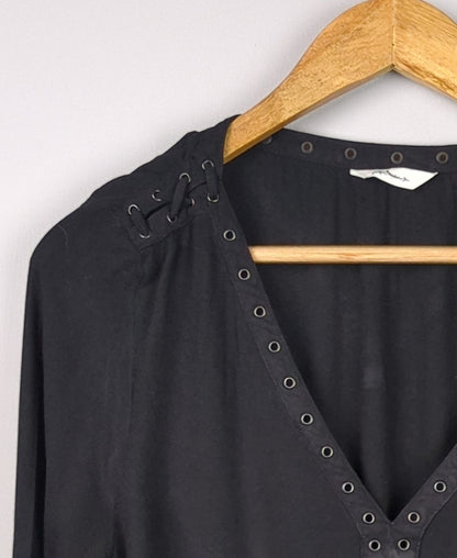 Laced Black
