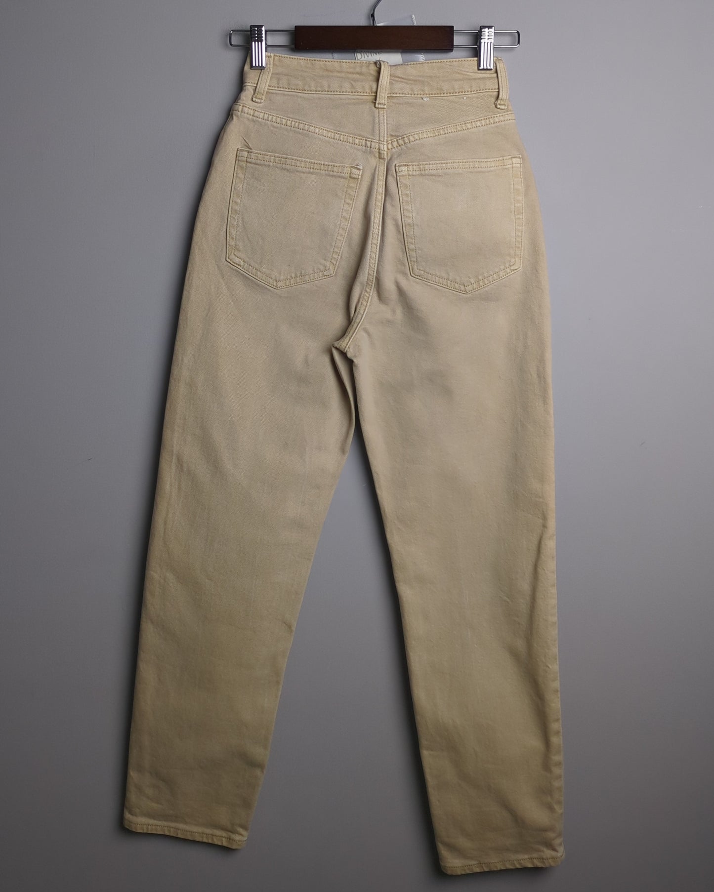 H&M Beige High-Waisted Jeans