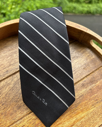 Oscar De Le Renta Black Striped Silk Necktie