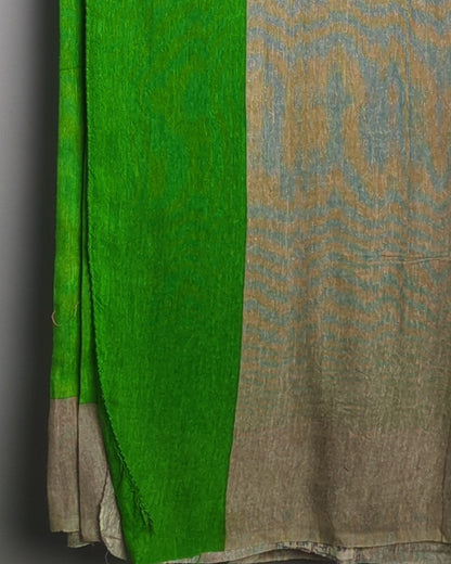Suchitra Prints Green Patterned Saaree