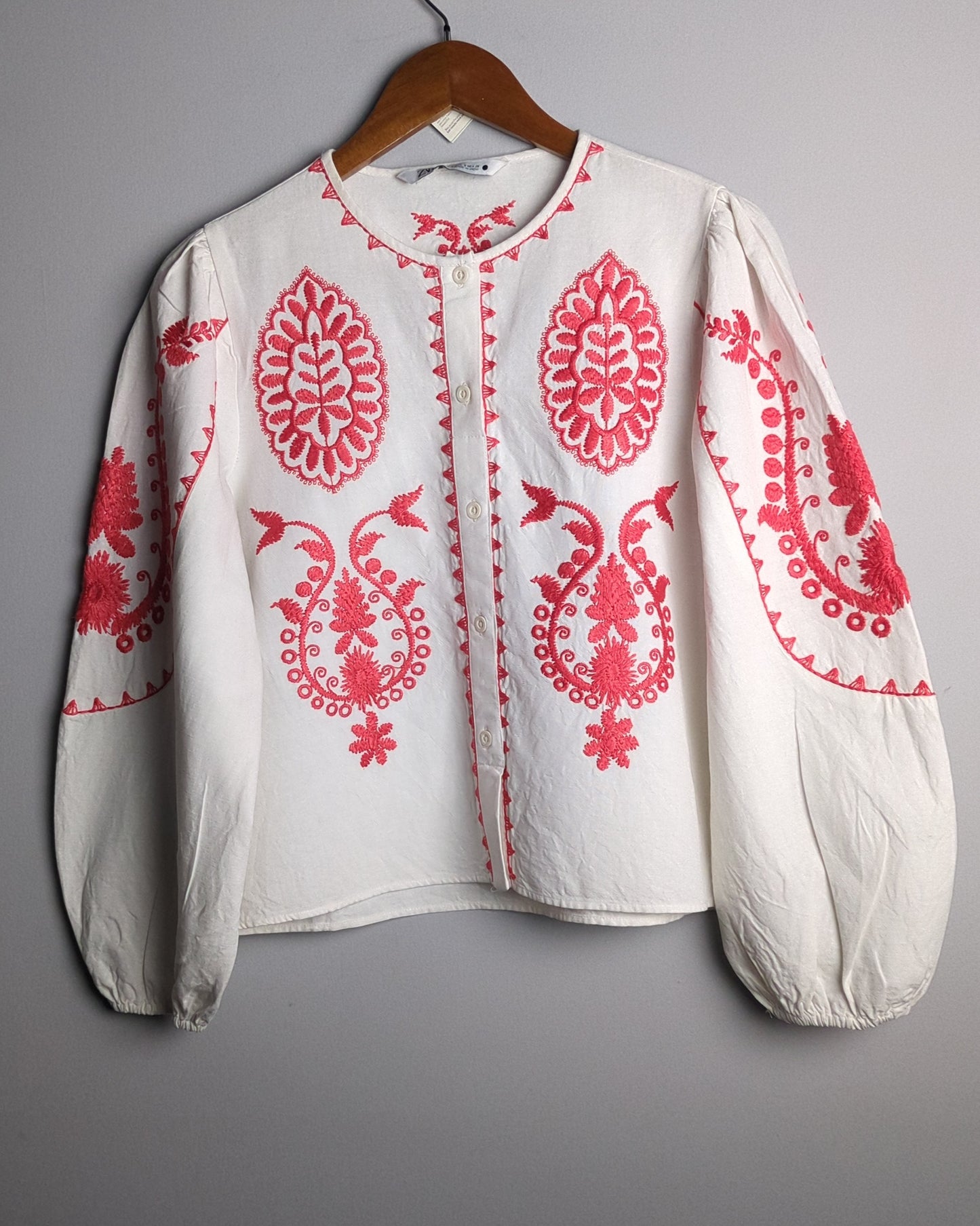 Zara White Embroidered Blouse