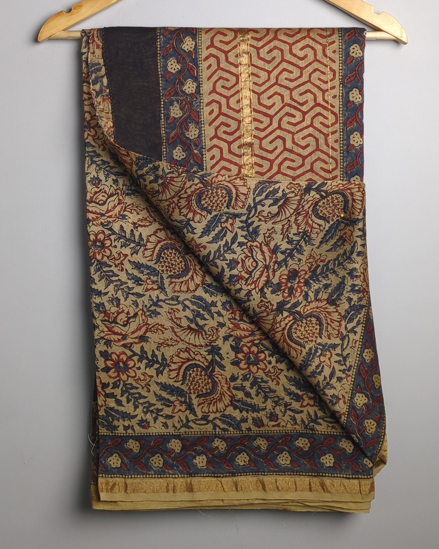 Beige Printed Saaree
