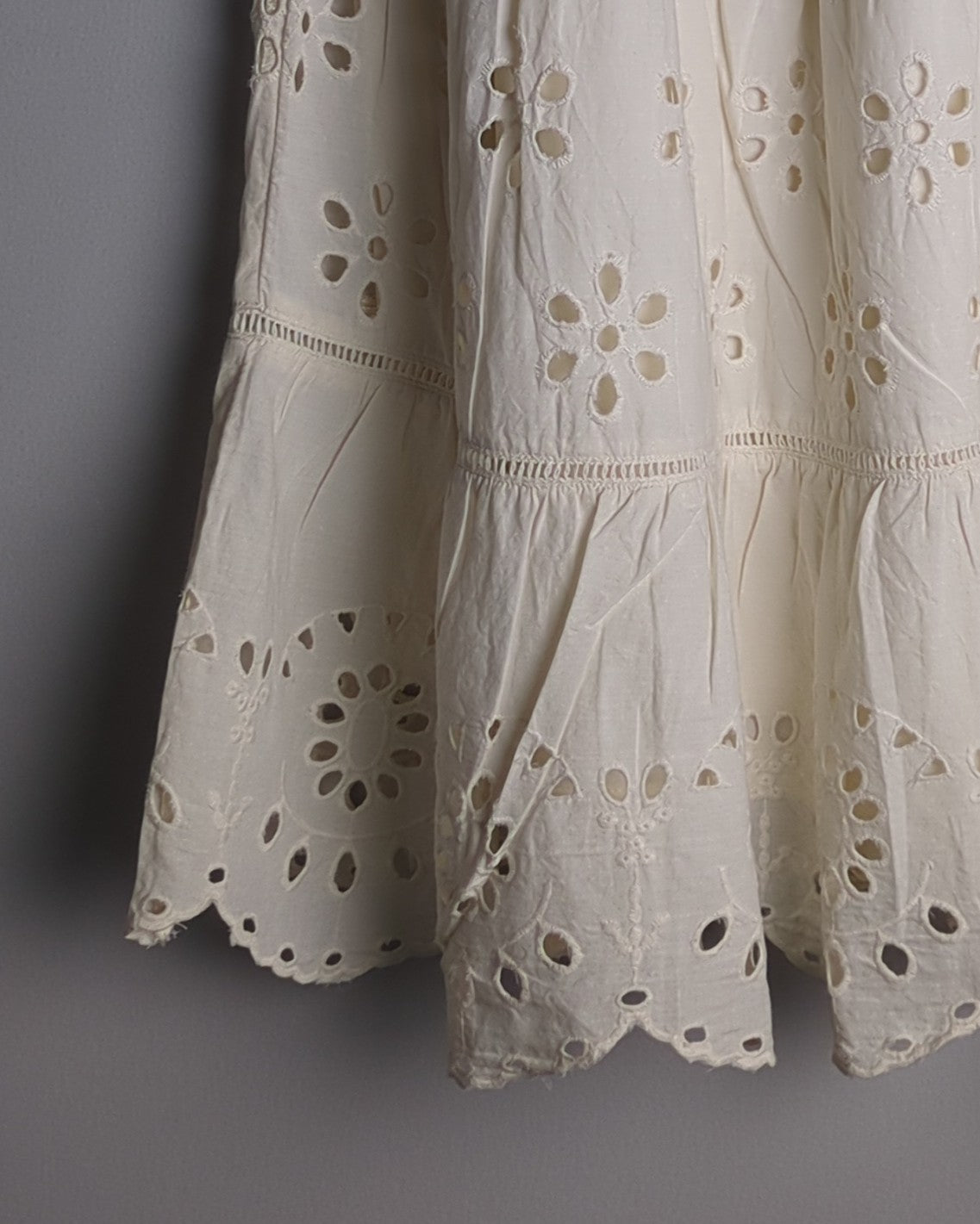 American Eagle Beige Eyelet Dress – Prelo