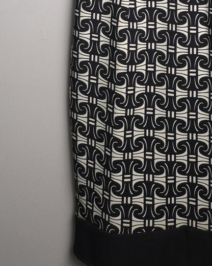 Avirate Black Geometric Dress