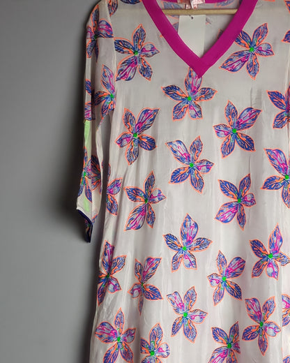Uthenia White Floral Kurti