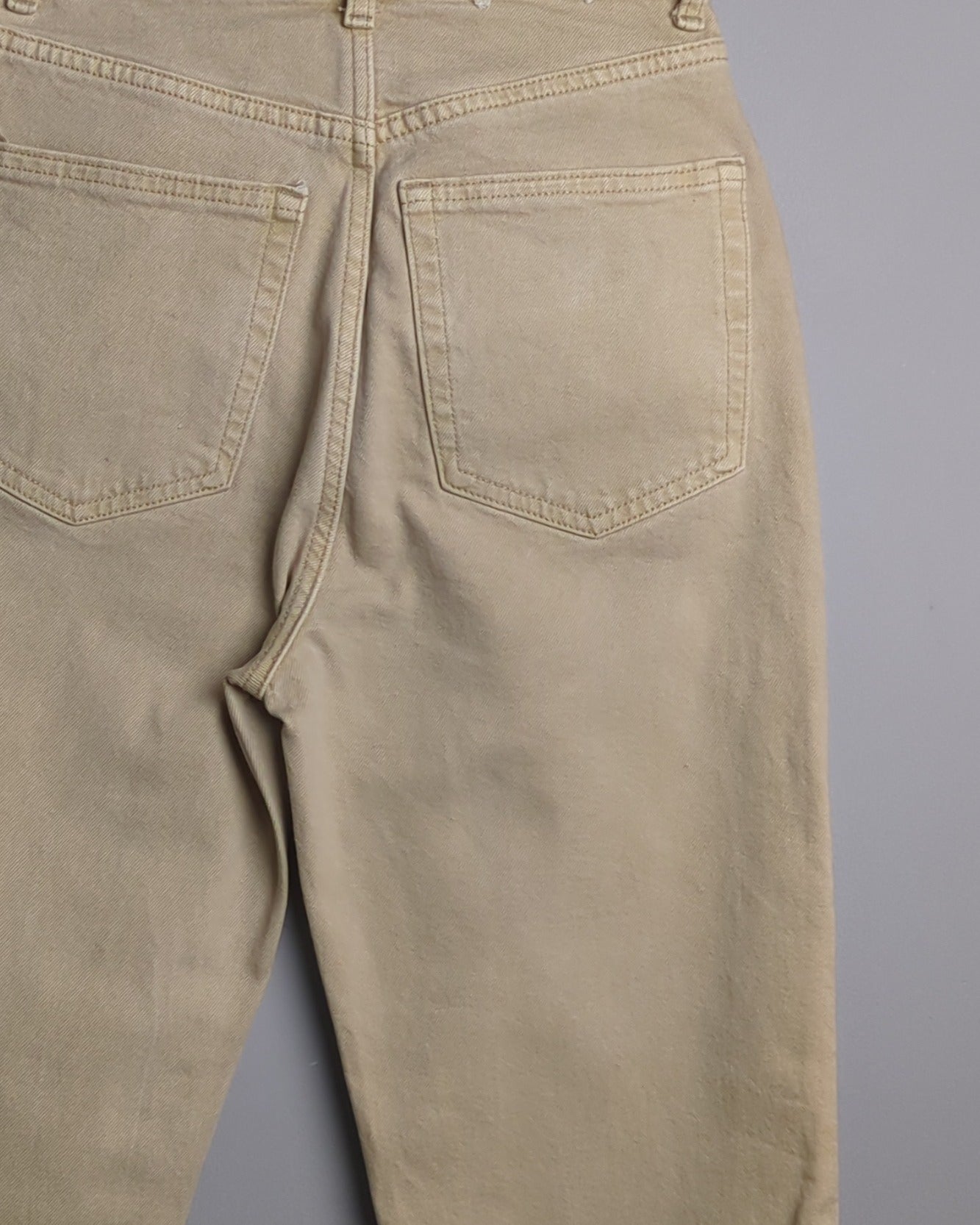 H&M Beige High-Waisted Jeans