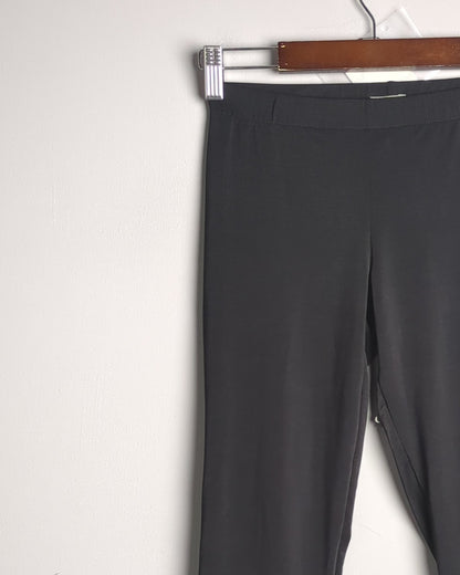 United Nations Colors Black Stretch Leggings
