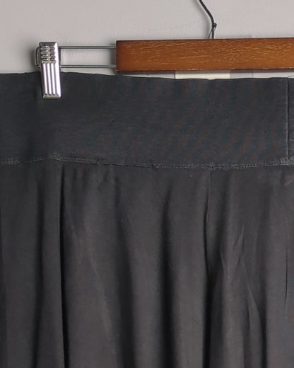 H&M Black Flare Skirt