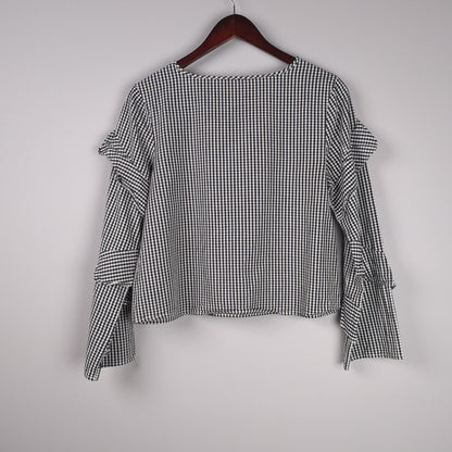 Gingham Frills
