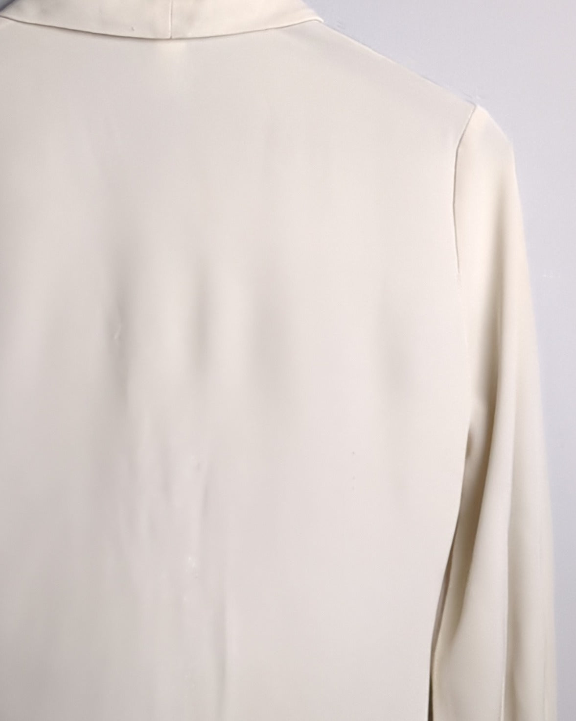 H&M Beige Buttoned Blouse