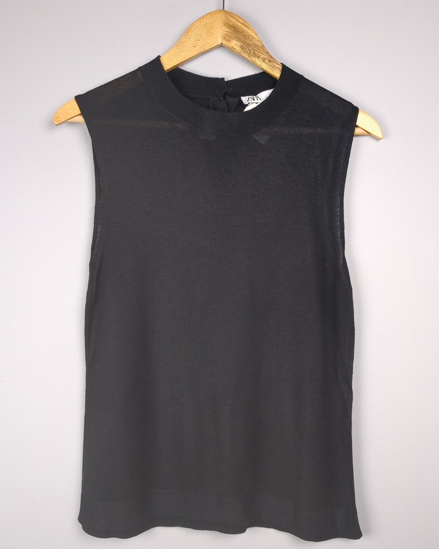 Zara Black Sleeveless Tank