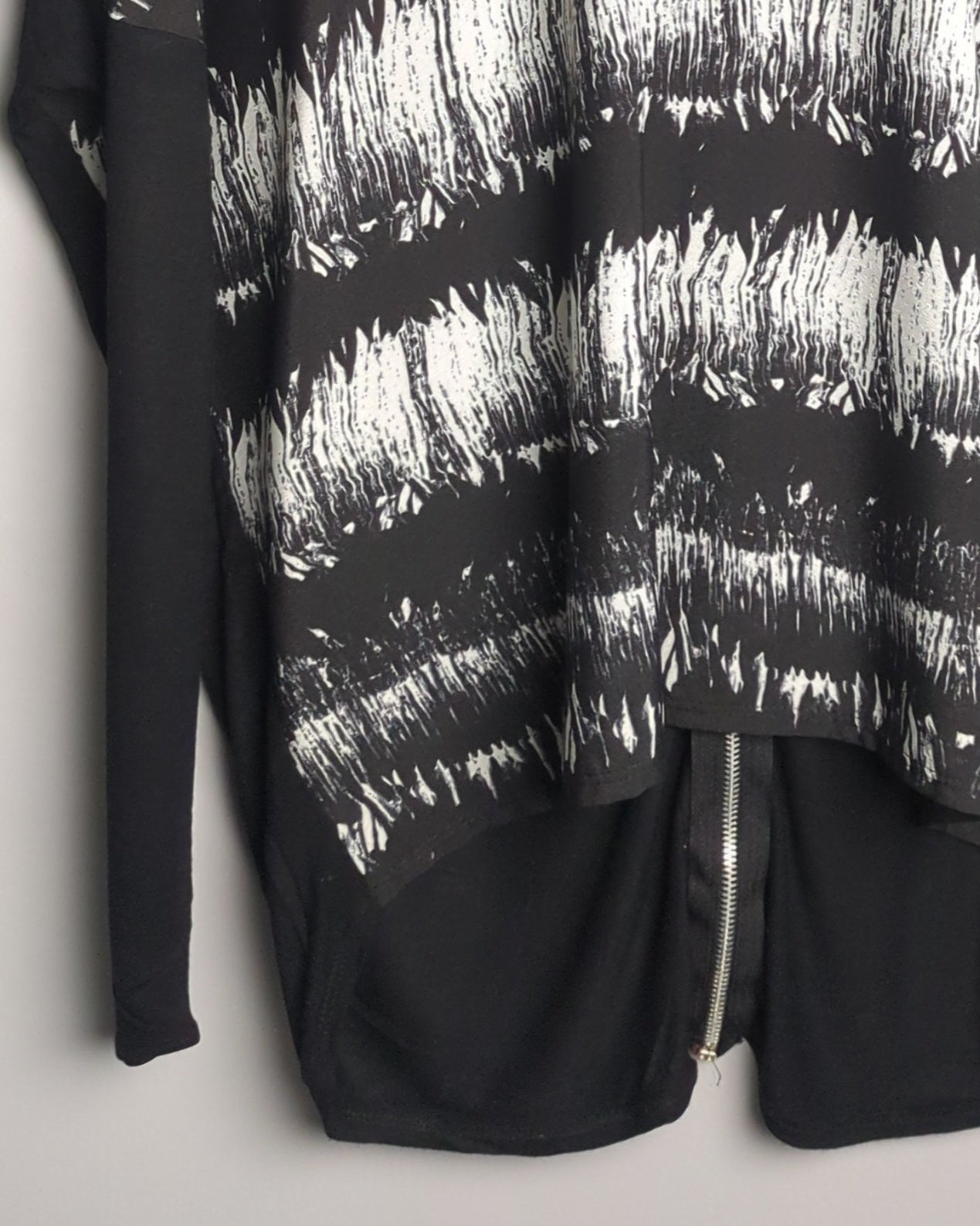 Zara Black Graphic Blouse