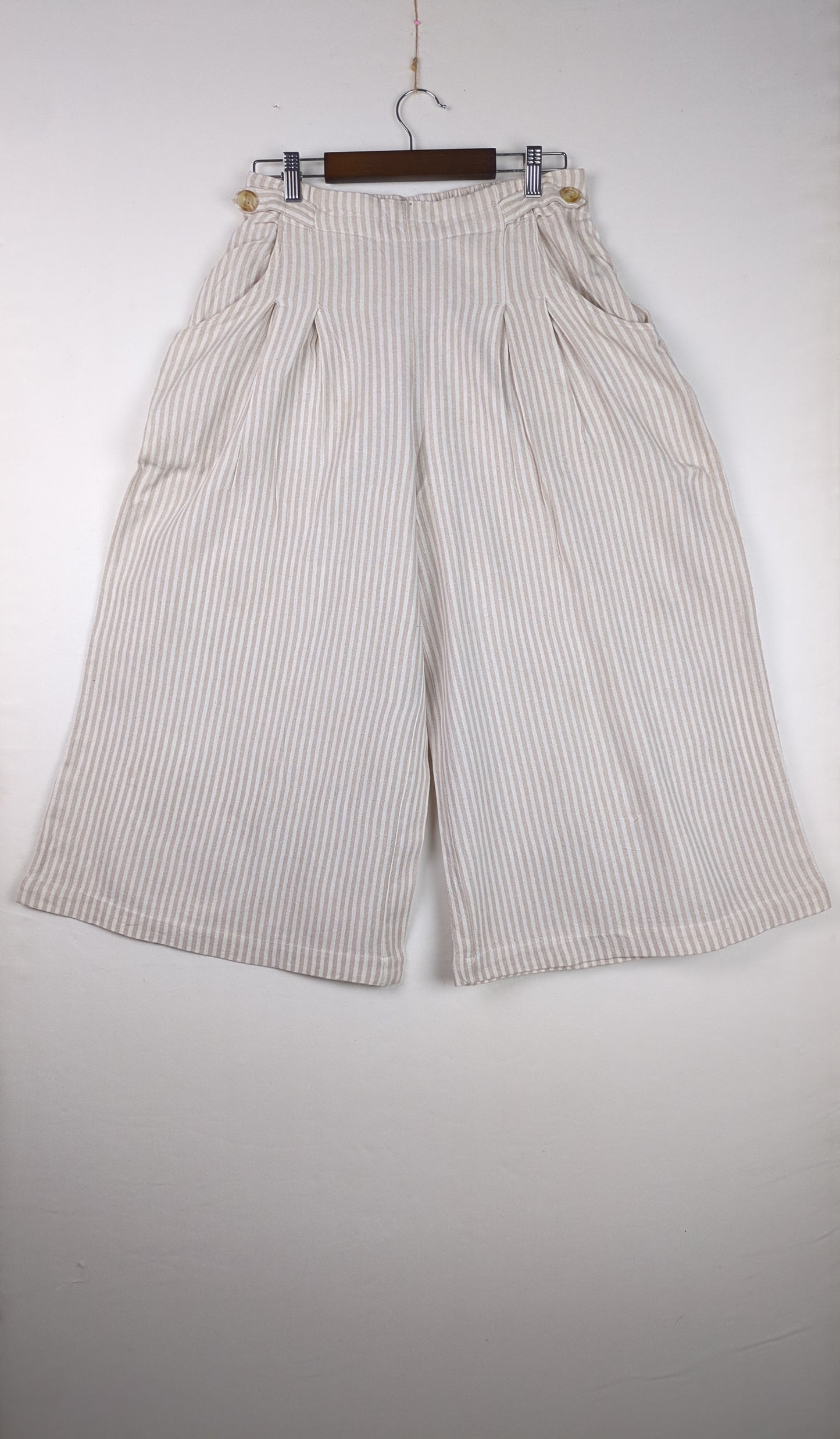 Beige Stripes