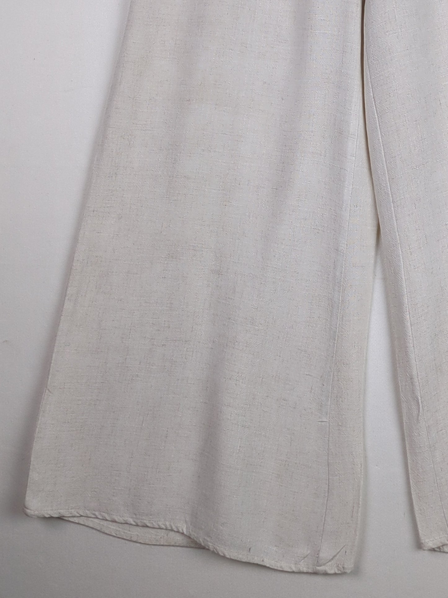 Flowy Beige