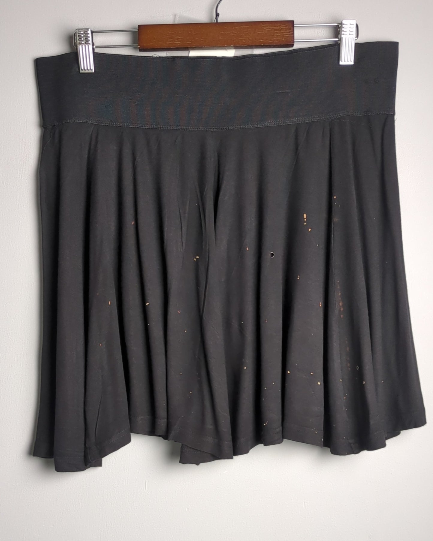 H&M Black Flare Skirt
