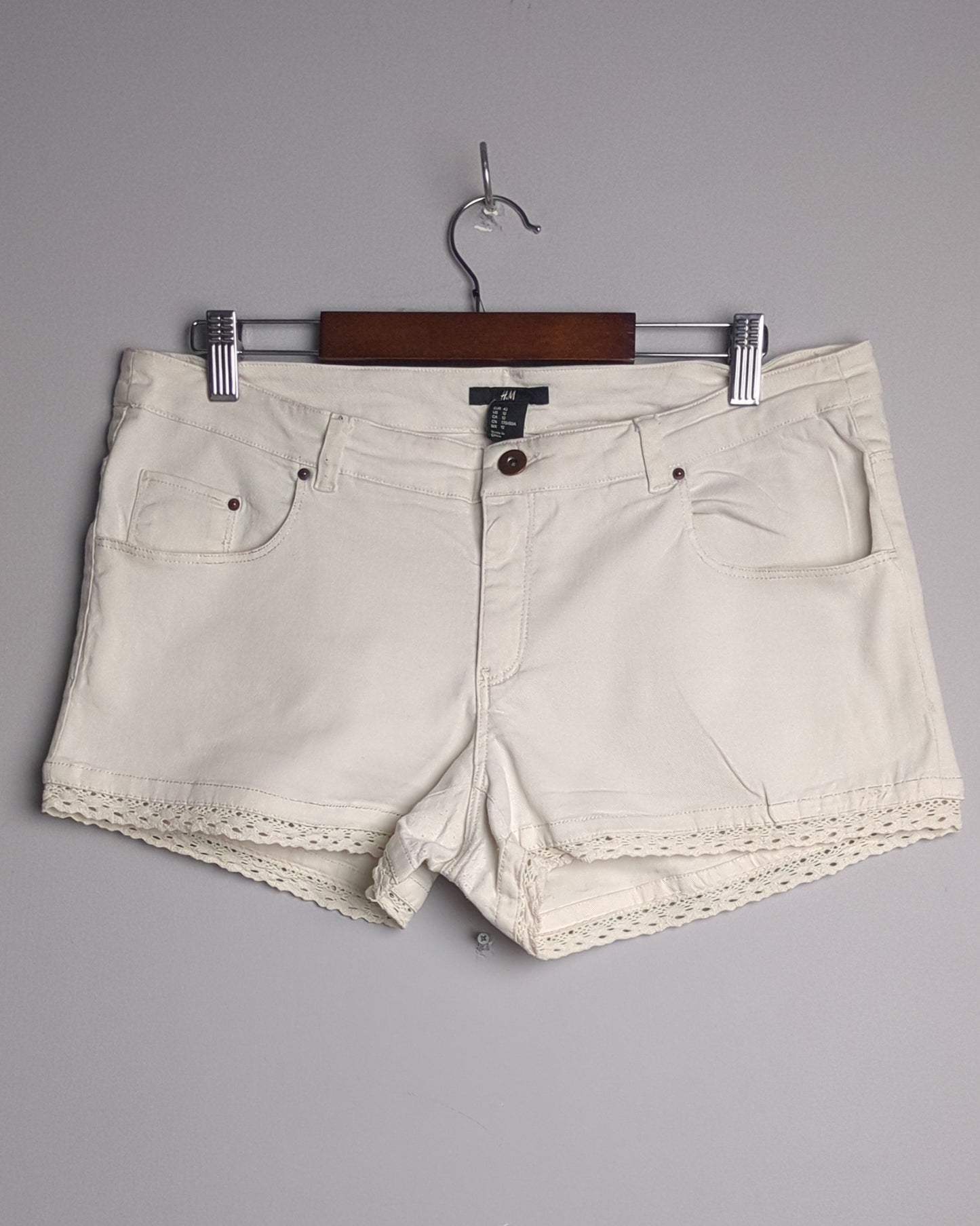 H&M Beige Denim Shorts