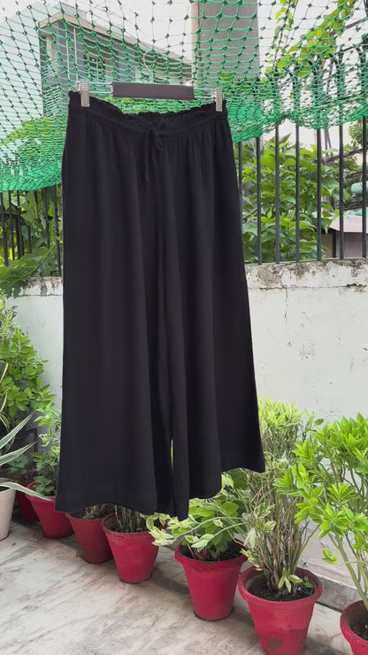 Comfy Black