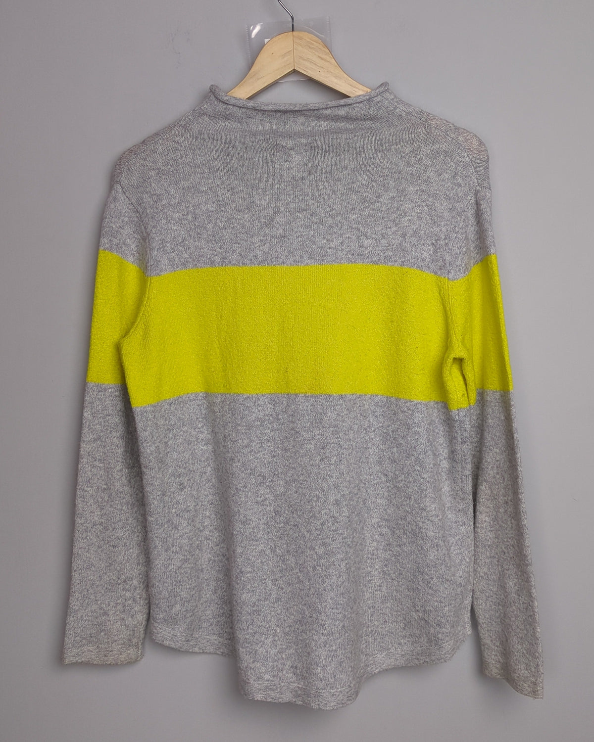 Old Navy Gray Striped Sweater