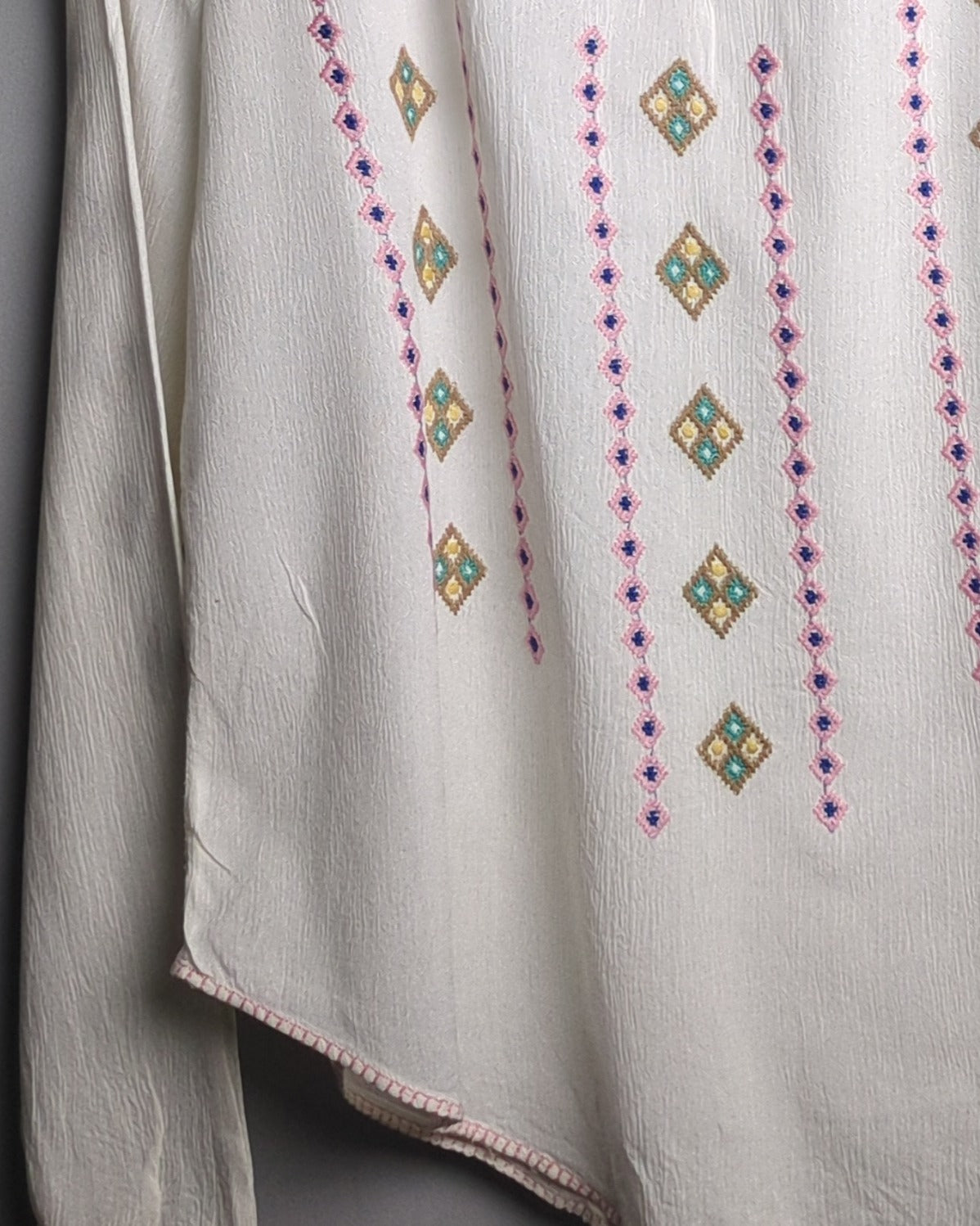 Gap White Embroidered Blouse