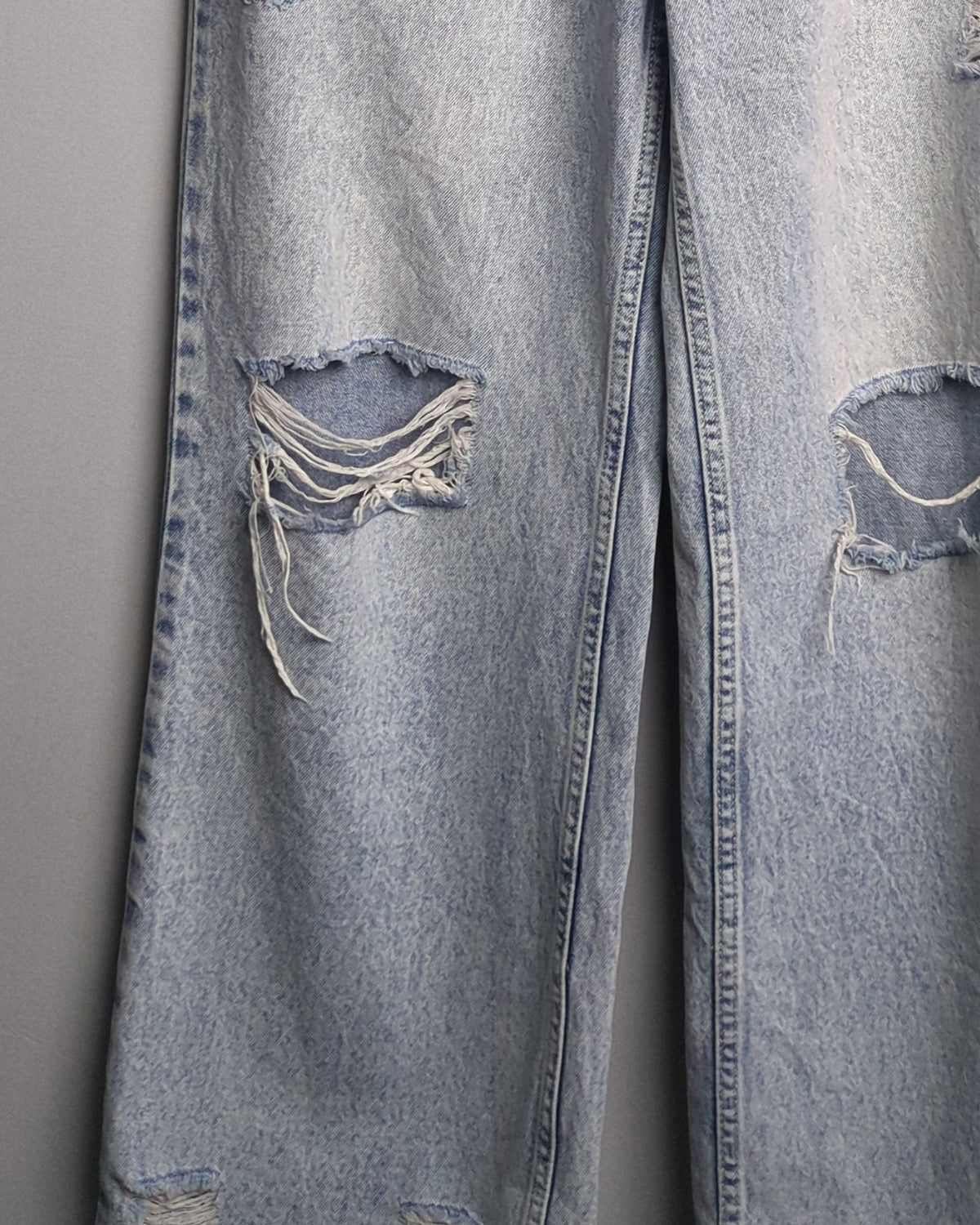 Madame Blue Distressed Jeans