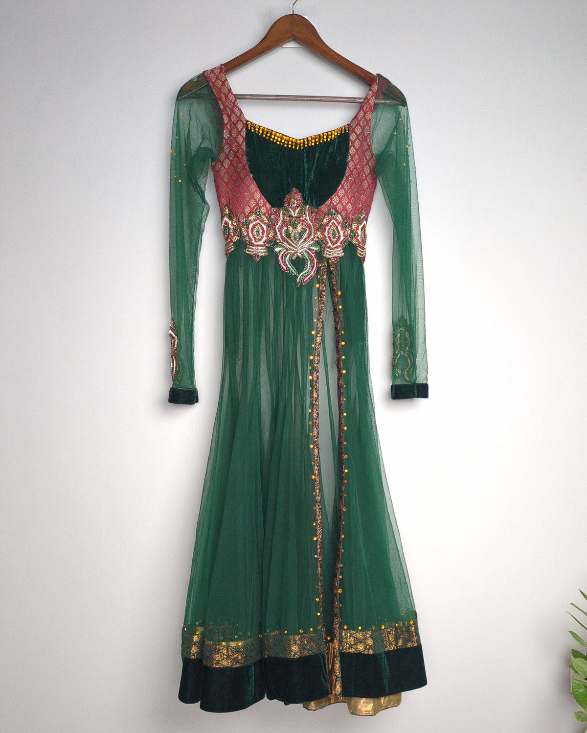 Green Embroidered Kurta