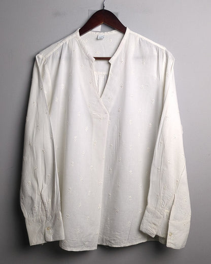 Old Navy White Embroidered Blouse