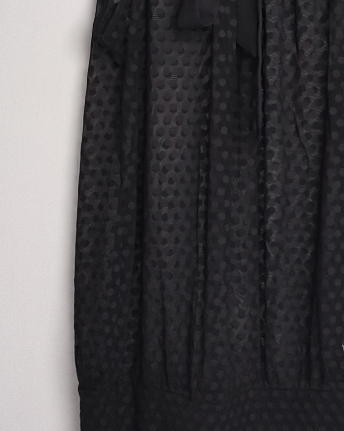 Joyful Springsummer Black Sleeveless Blouse