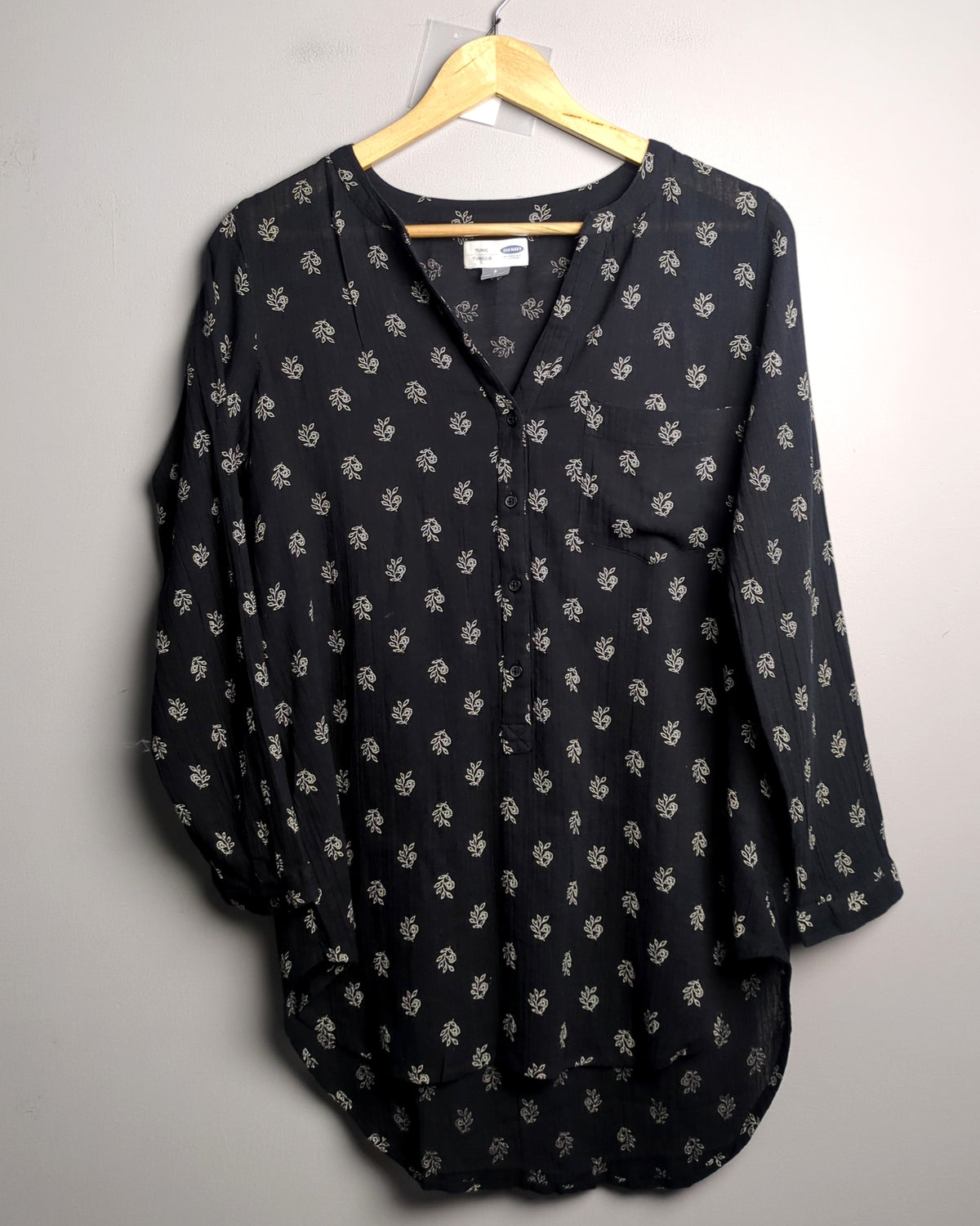 Old Navy Black Button-Down Tunic