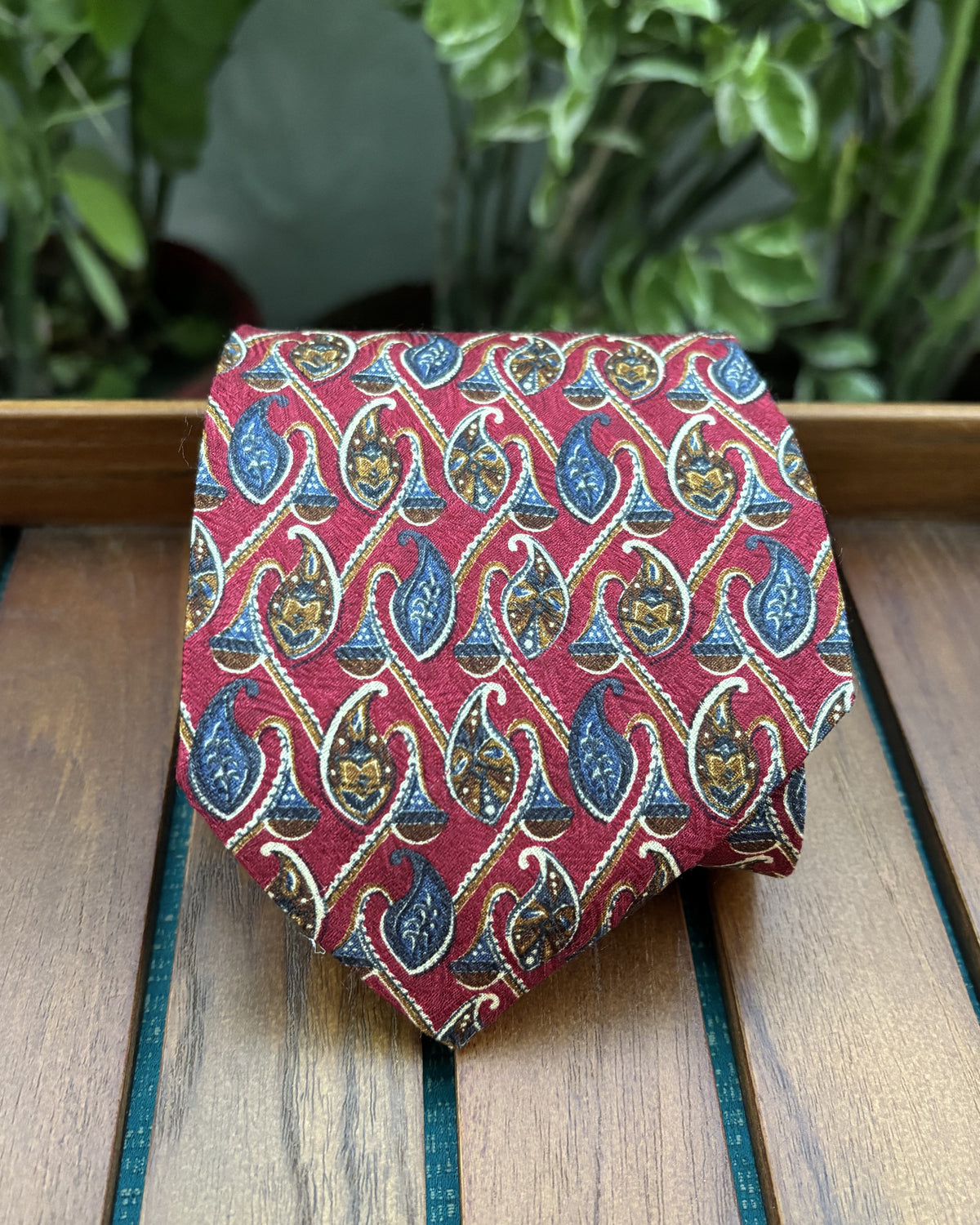 Chaps Ralph Lauren Wine Patterned Necktie