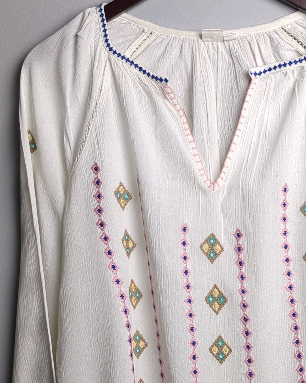 Gap White Embroidered Blouse