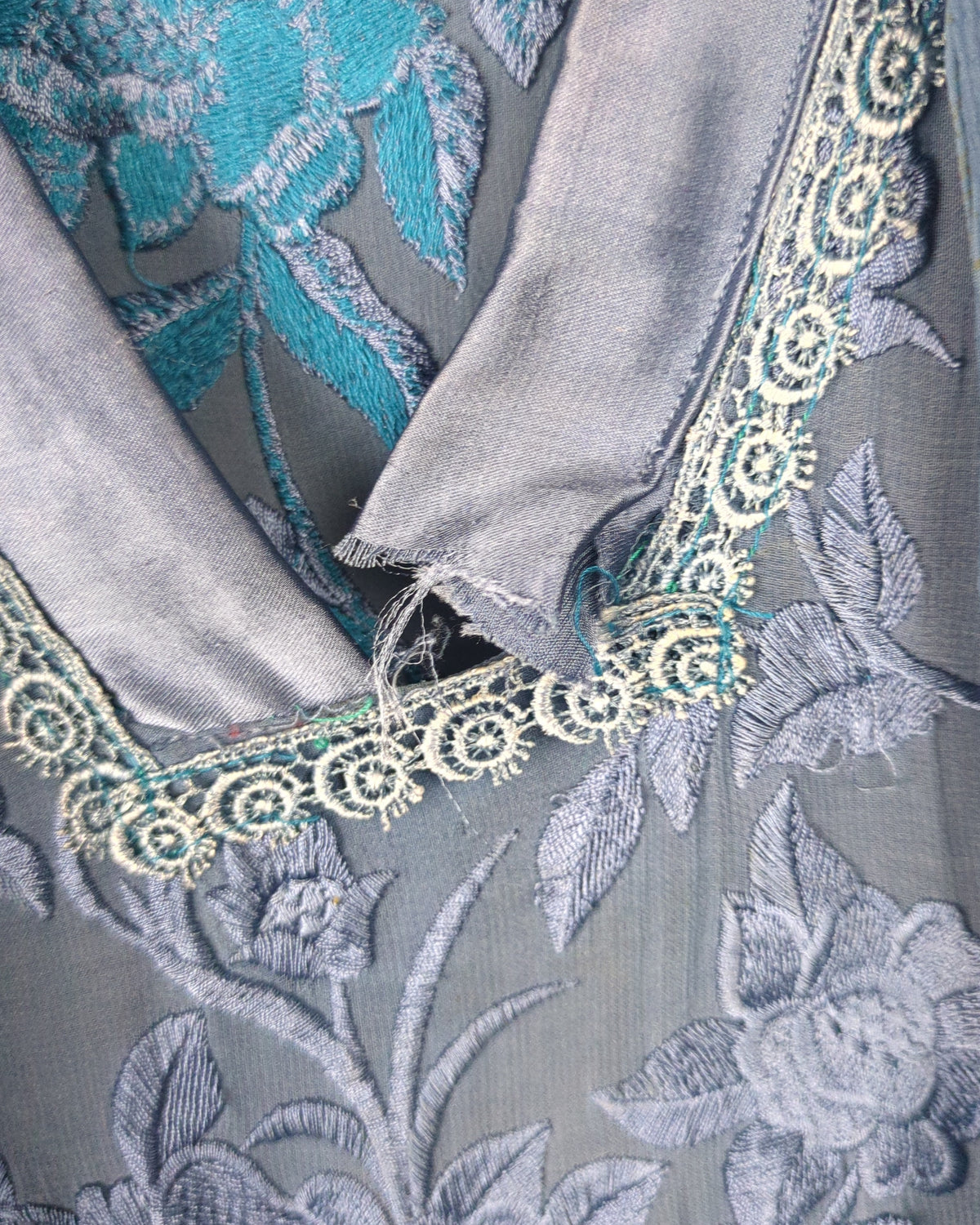 Blue Embroidered Kurta