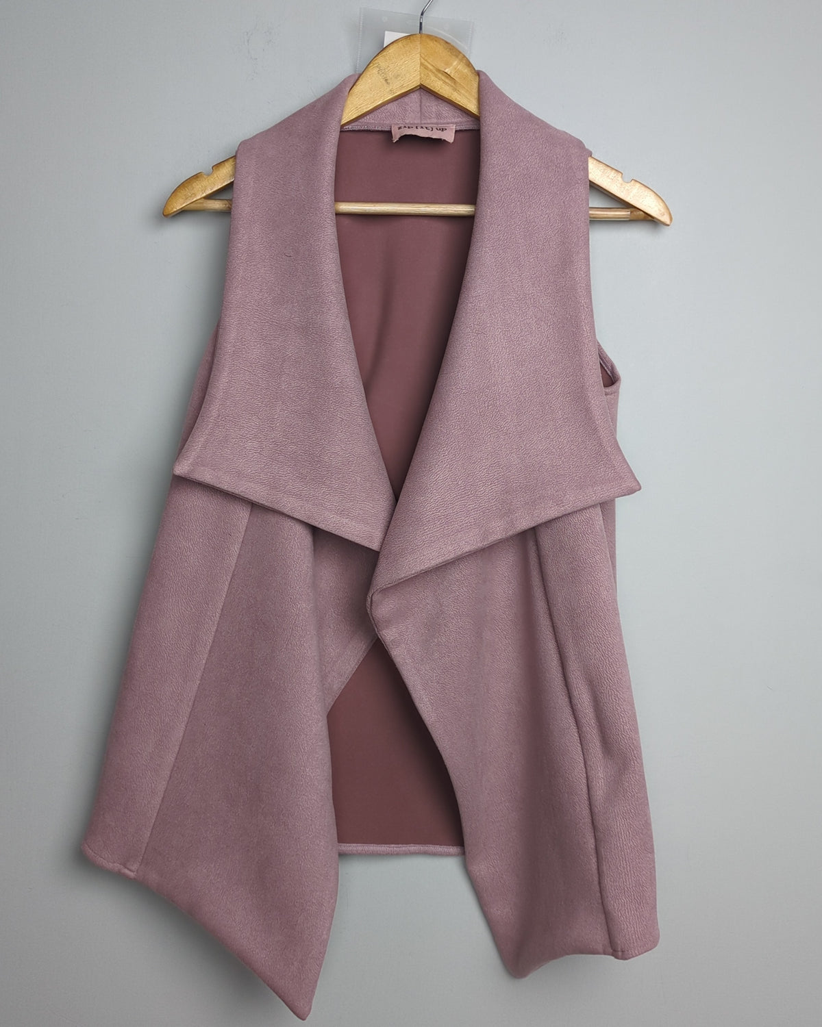 Zip [It] Up Wine Sleeveless Shrug