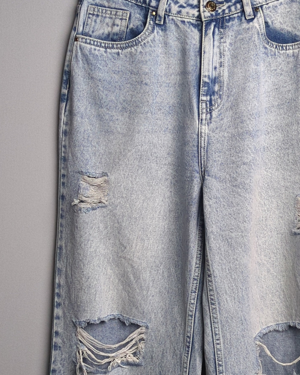 Madame Blue Distressed Jeans