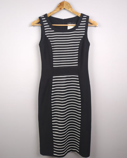 Black Sleeveless Dress