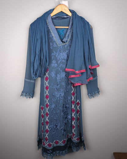 Blue Embroidered Kurta